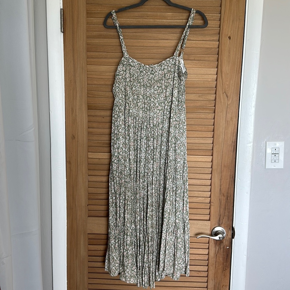CJLA super flowy Caitlyn dress size L